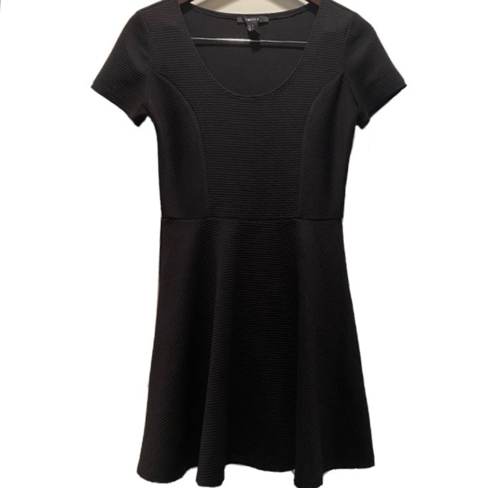 EUC Black Forever 21 Dress Size Medium M Striped